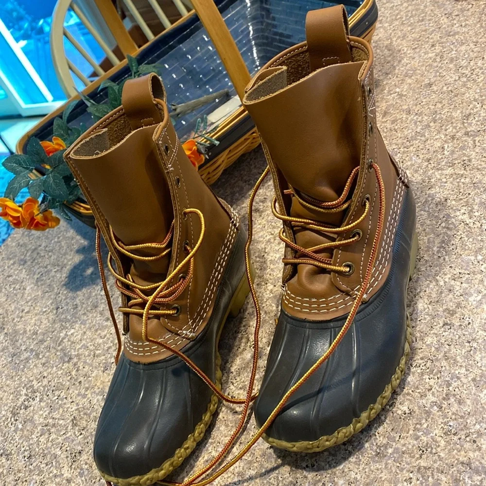 L. L. Bean Boots 8” Tan Brown 6M BM Waterproof Bottoms Duck Boots
